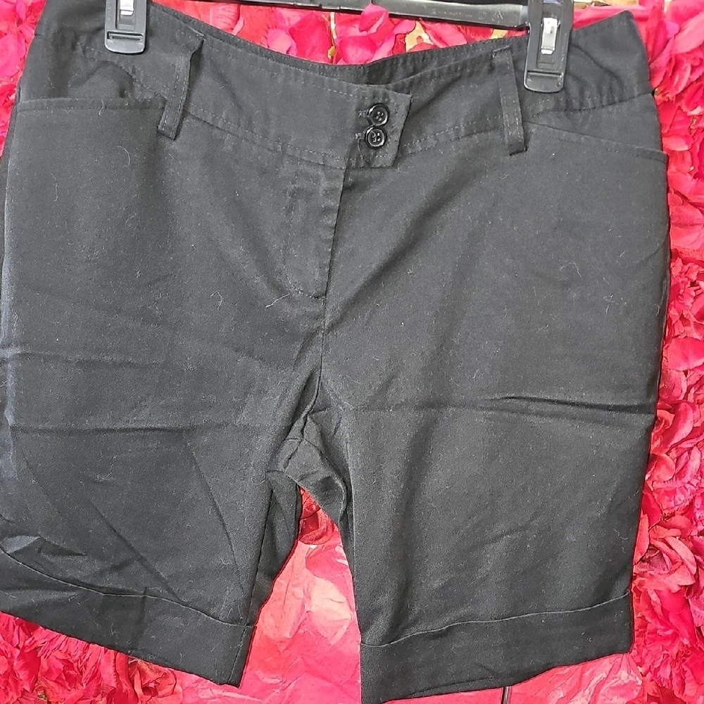 Mandee Women's Classic Black Women's Shorts Size 11